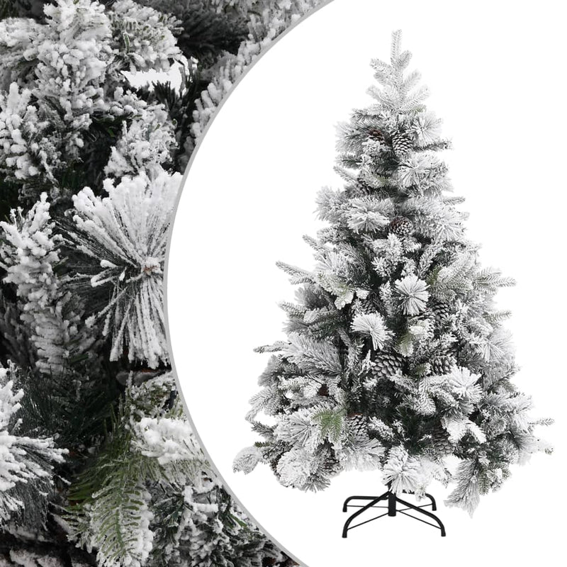 Kerstboom Met Dennenappels En Sneeuw 195 Cm Pvc En Pe Lichtgrijs